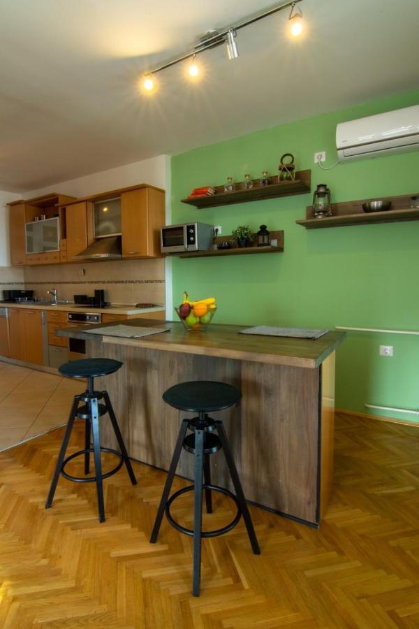Green Paradise Square Apartment Скопие Екстериор снимка